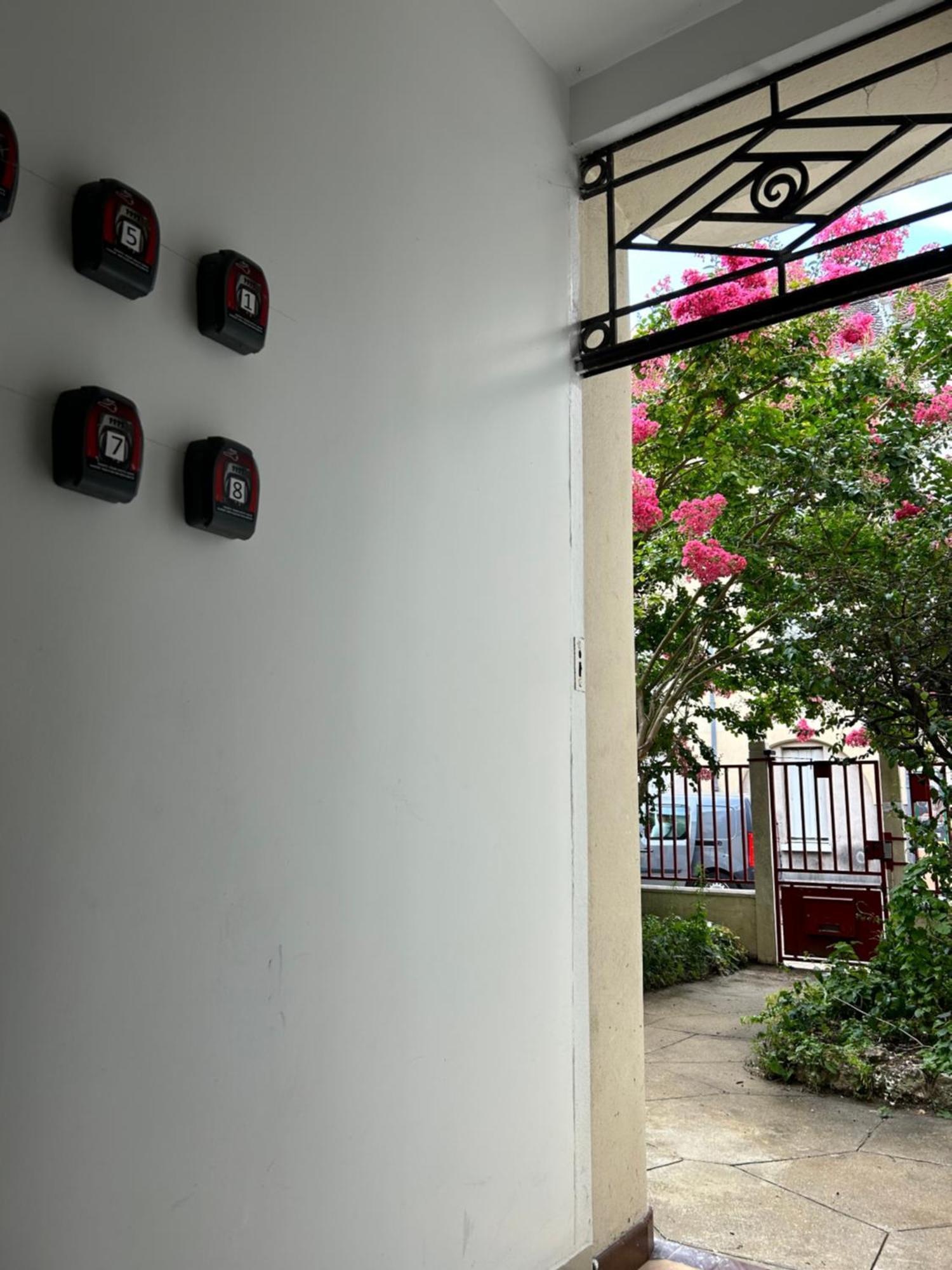 F3 Au Grenier D'Une Maison Massy  Exteriér fotografie